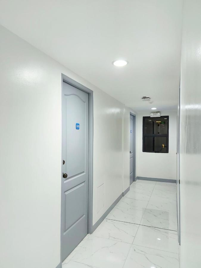 Airobedz Mckinley - Near Sm Aura Manila Exterior foto