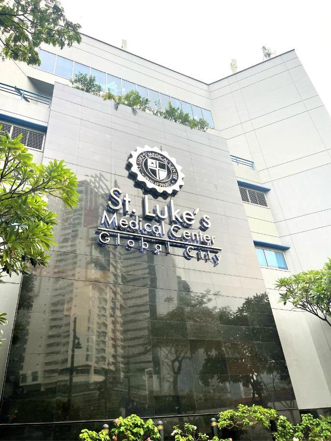 Airobedz Mckinley - Near Sm Aura Manila Exterior foto